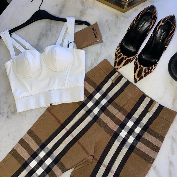 Burberry White Logo Hem Elastane Corset Top in White - Picture 14 of 16